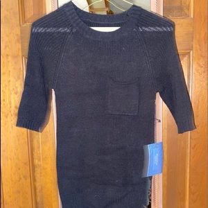 Black knit top with pocket